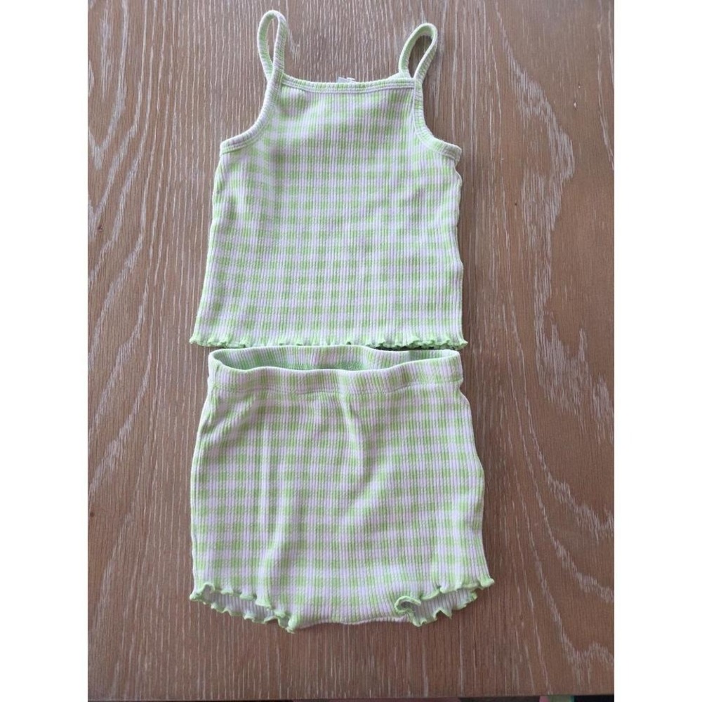 Old navy baby girl outfit 6-12 mos